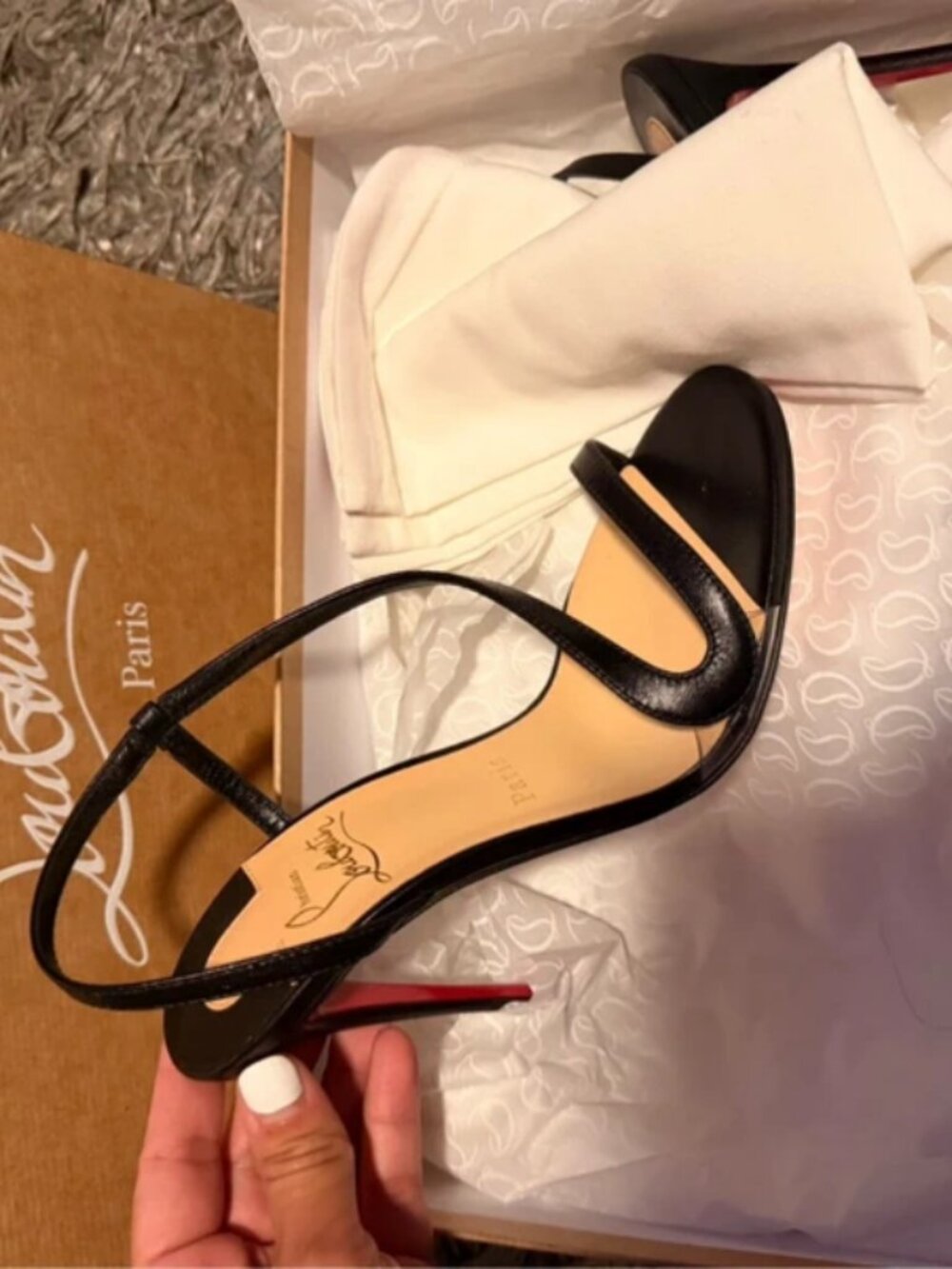 Red bottoms - Picture 2 of 3